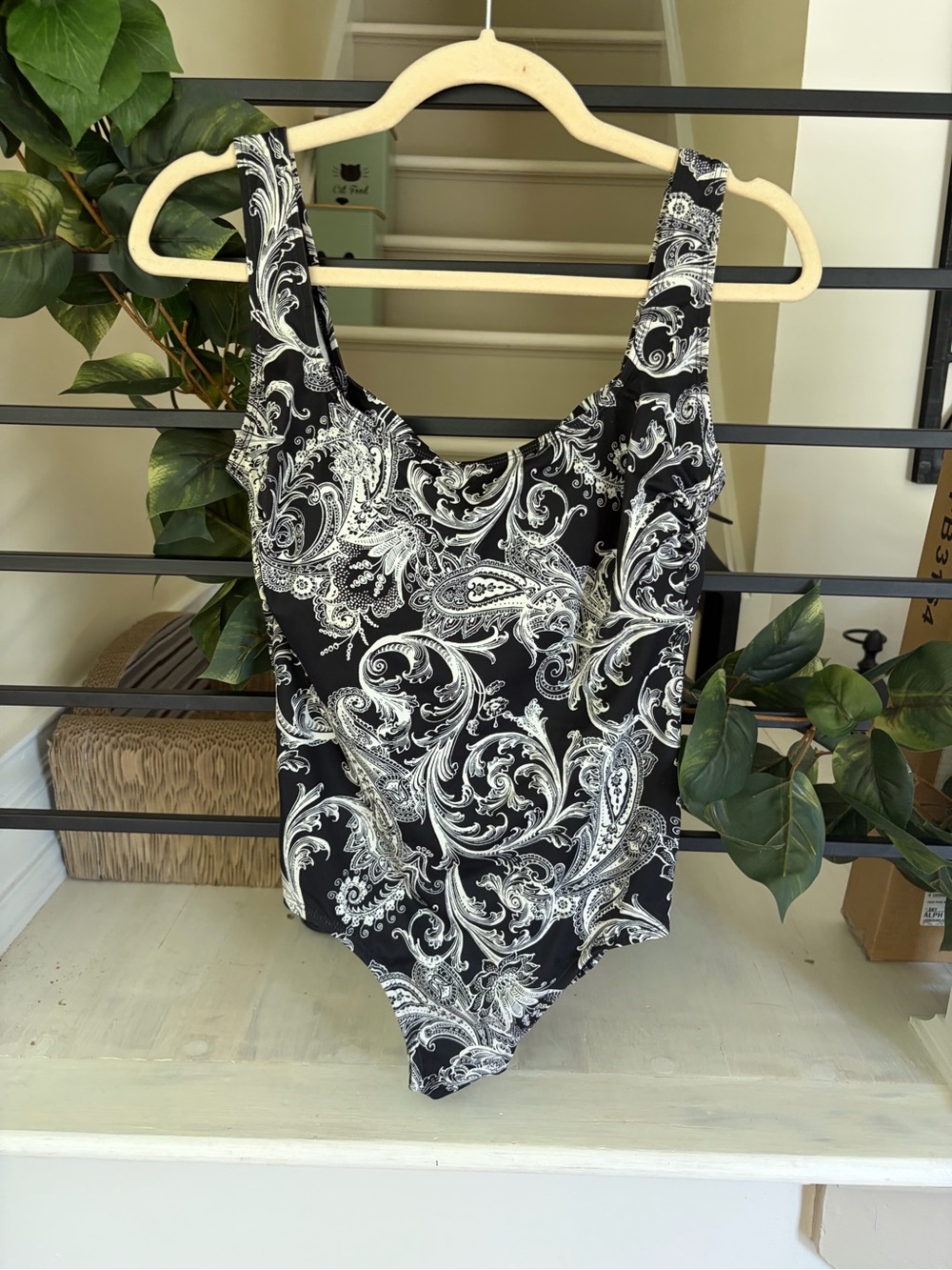 Longitude Black White Paisley Tummy Control One Piece Swimsuit Size 8